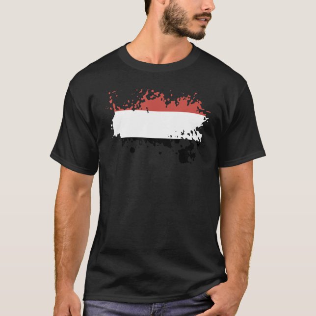 National Flag of Yemen souvenir  for men women 1 T-Shirt (Front)