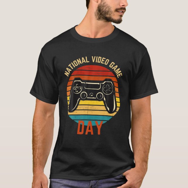National Video Game Day July 8Th Funny Retro Contr T-Shirt (Front)