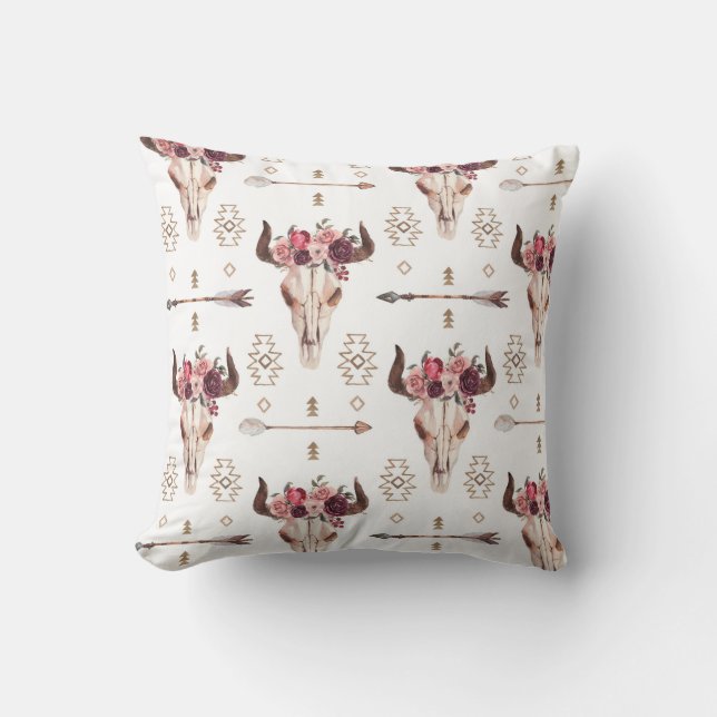 Native bull skul and arrows tribal seamless patter cushion (Front)