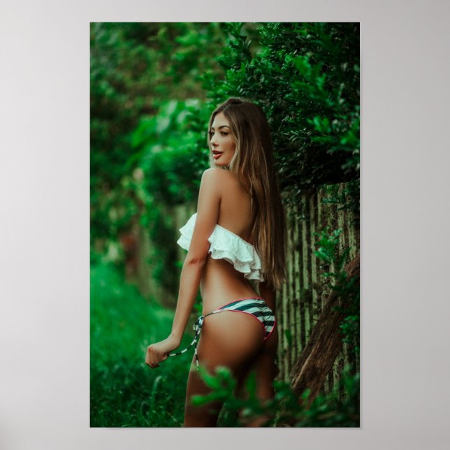 Natural  Beauty bikini babe Poster (Front)