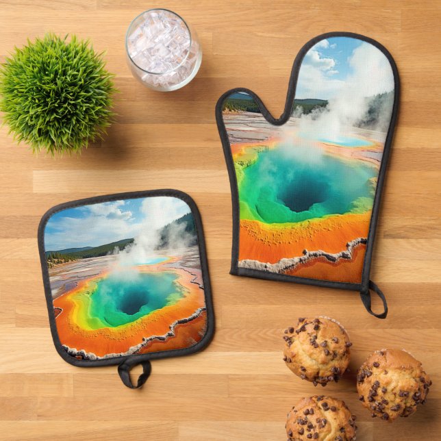 Nature's Colourful Hot Spring Art Oven Mitt & Pot Holder Set (Top Down)