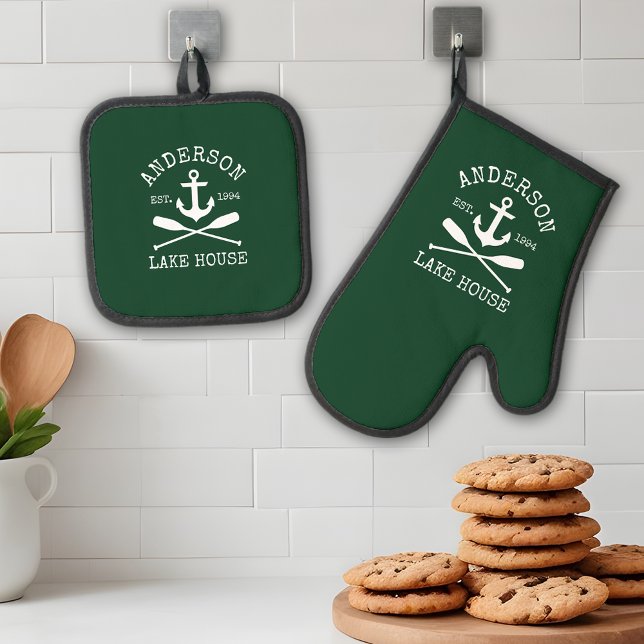 Nautical Lake House Family Anchor Oars Green Oven Mitt & Pot Holder Set (A great addition to your kitchen.)