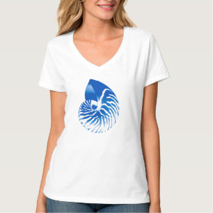 Nautilus shell - cobalt blue and white T-Shirt