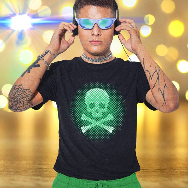 Neon Green Skull and Crossbones Gamer Gaming Cool T-Shirt (Creator Uploaded)
