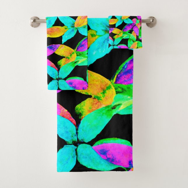 Neonscape Leaf Pattern Bath Towel Set (Insitu)
