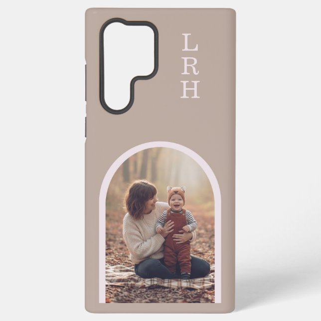 Neutral Arch Frame Photo Monogram   Samsung Galaxy S22 Ultra Case (Back)