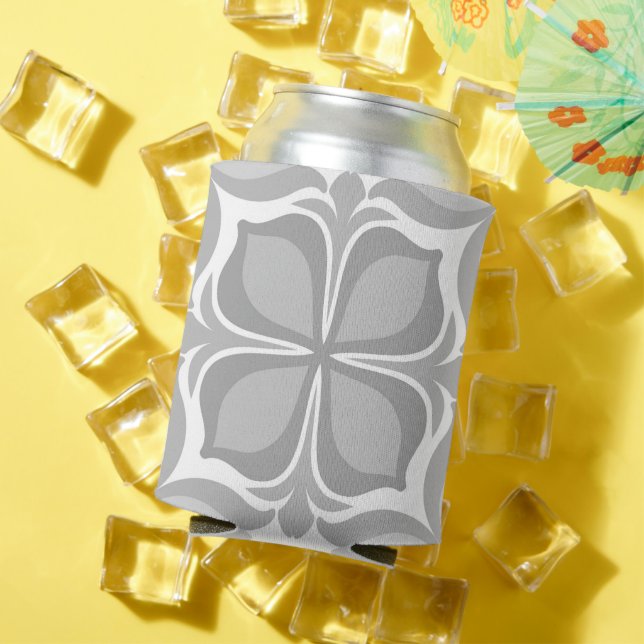 Neutral geolmetrical tiles can cooler (In Situ Summer)