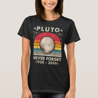 Never Forget Pluto Retro Vintage Science Graphic T-Shirt