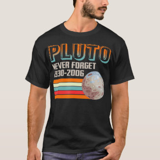 Never Forget Space Retro Vintage1946  T-Shirt
