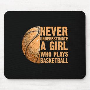 Never Underestimate A Girl Who Plays Bysketbyll Fu Mouse Pad