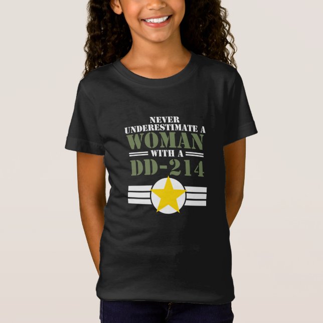 Never Underestimate A Woman Happy Veterans Day T-Shirt (Front)