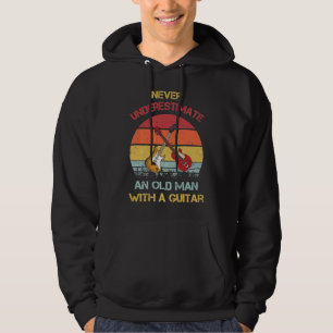 Never underestimate an old man with a guitar Premi Hoodie