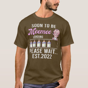 New Grandma , Pregnancy Announcement Soon To Be Me T-Shirt