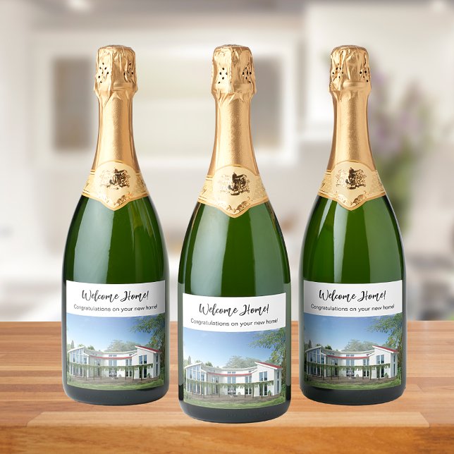 New home photo housewarming sparkling wine label (Creator Uploaded)