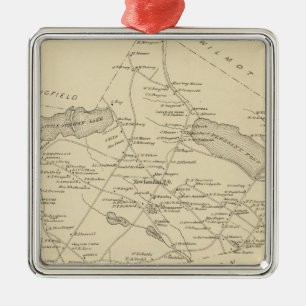 New London, Scytheville Metal Tree Decoration