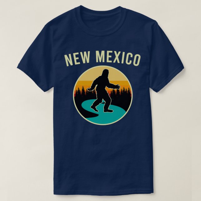 New Mexico Bigfoot Hunting Sasquatch Hunter Squatc T-Shirt (Design Front)