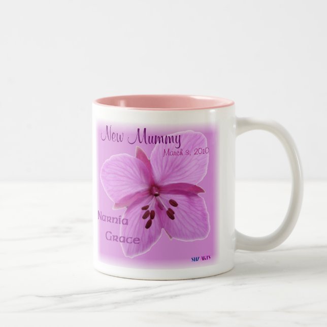 New Mommy/Narnia Mug (Right)