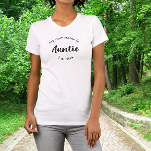 New Name Auntie Script Typography T-Shirt