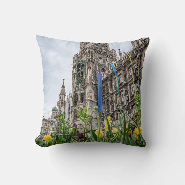 New Town Hall tower in Munich, Germany Cushion (Front)
