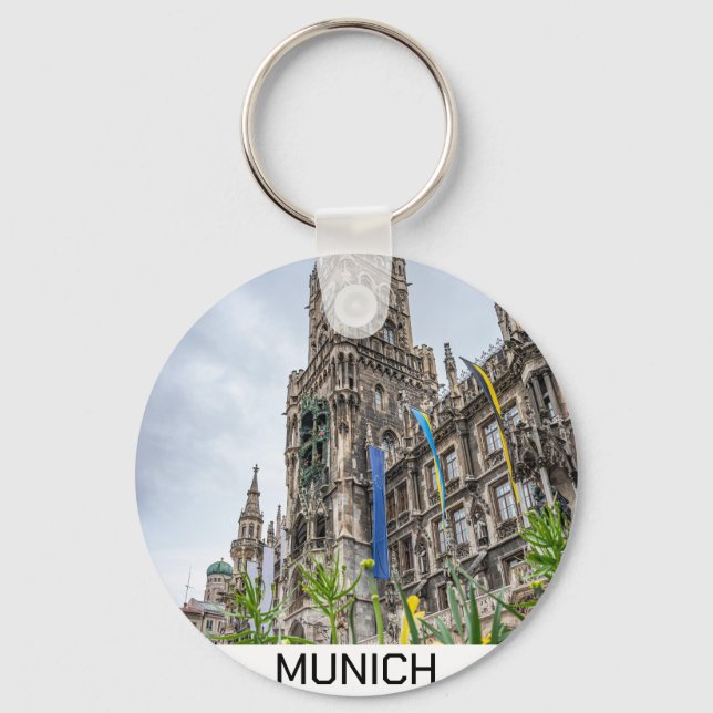 New Town Hall tower in Munich, Germany Key Ring (Front)