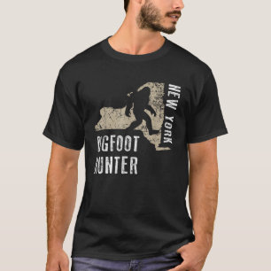 New York Bigfoot Hunter Funny Sasquatch Gift T-Shirt