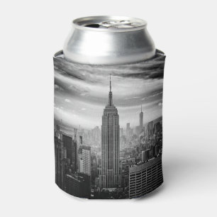 New York City skyline black and white Can Cooler