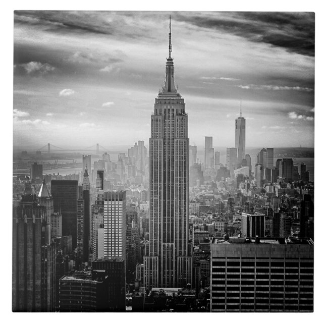 New York City skyline black and white Tile (Front)