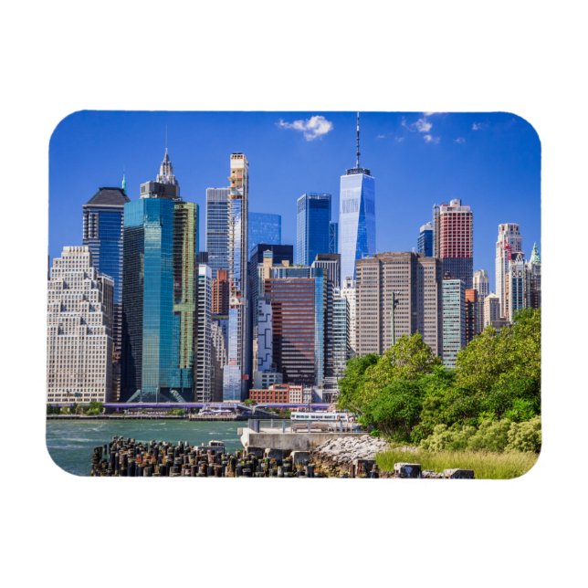 New York city skyline Magnet (Horizontal)
