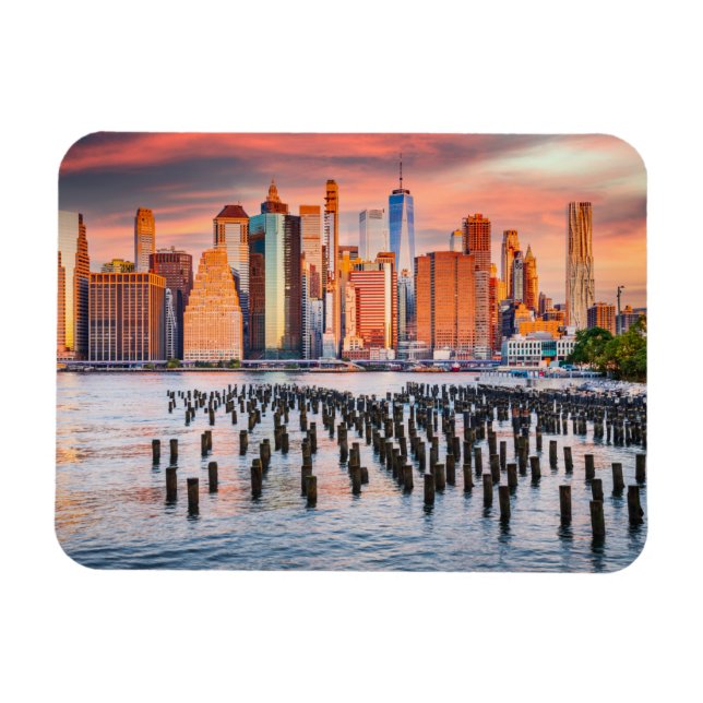 New York city skyline Magnet (Horizontal)