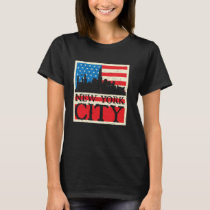 New York City Skyline Retro USA Flag Distressed Wo T-Shirt