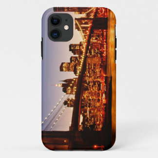 New York cityscape with bridge over river Case-Mate iPhone Case
