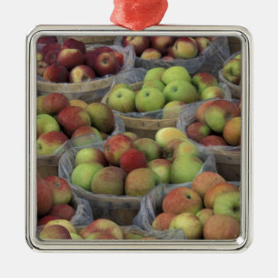 New York State Macintosh apples in baskets Metal Tree Decoration