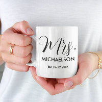 Newlywed Typography Script