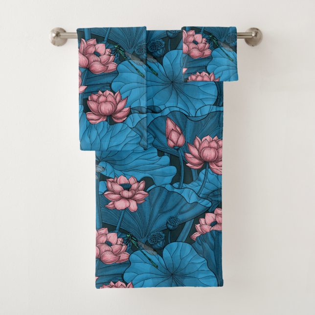 Night lotus garden bath towel set (Insitu)