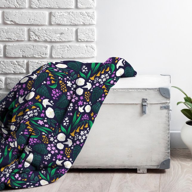 Night Moon Garden Floral Botanical Pattern Fleece Blanket (Moon Garden Floral Fleece Blanket)