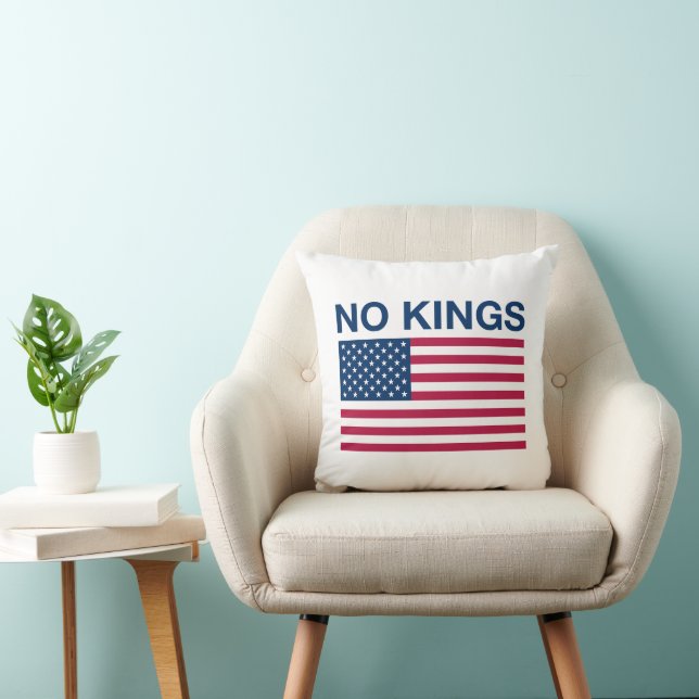 NO KINGS! CUSHION (Chair)