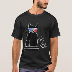 No Kings in America Funny Patriotic Cat Sunglasses T-Shirt