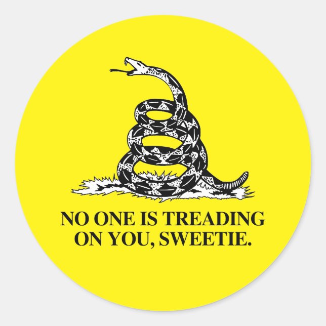 No one is treading on you, Sweetie Classic Round Sticker (Front)