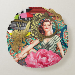 No-Signal - Cheeky Lady Round Cushion