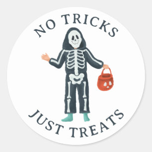 No Tricks Just Treats Halloween   Cute Skeleton Classic Round Sticker