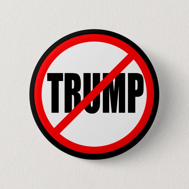 'NO TRUMP' 6 CM ROUND BADGE (Front)