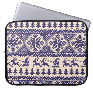Nordic Tradition: Seamless Pattern Design Laptop Sleeve