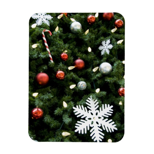 North America. Christmas decorations on tree. 4 Magnet (Vertical)