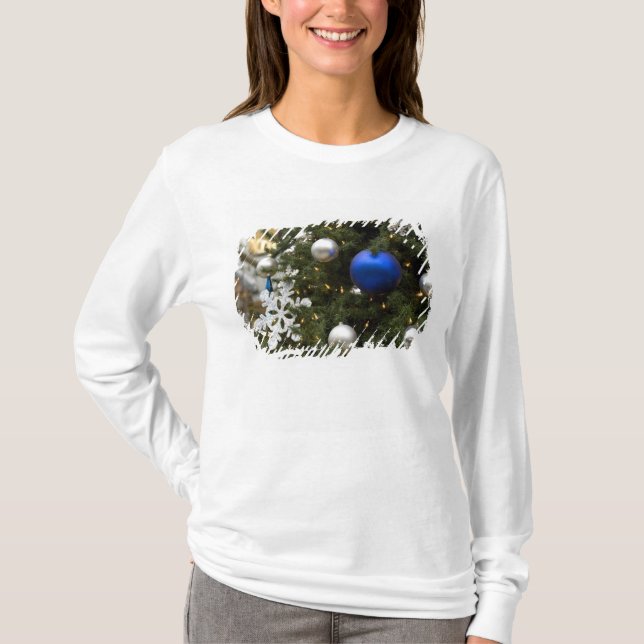 North America. Christmas decorations on tree. T-Shirt (Front)