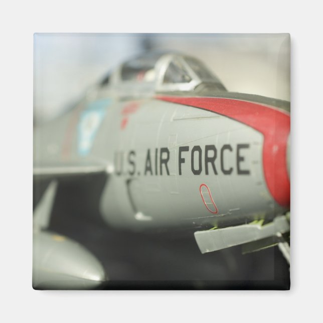 North America, USA, Model Show Magnet (Front)