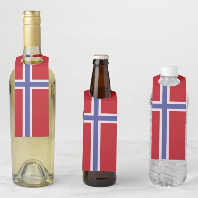 Norway flag bottle tag (In Situ)