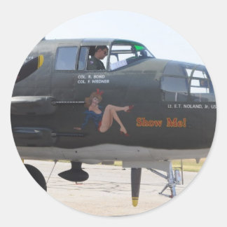 nose art 'show me' classic round sticker