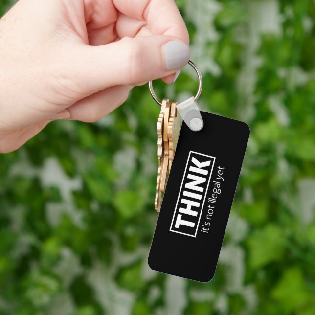 Not illegal key ring (Hand)