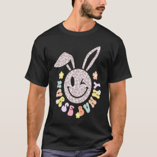 Nurse Life Stethoscope Nursing Cute Easter Bunny E T-Shirt