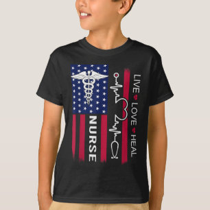 Nurse Stethoscope Heartbeat American Flag Nurse Gi T-Shirt